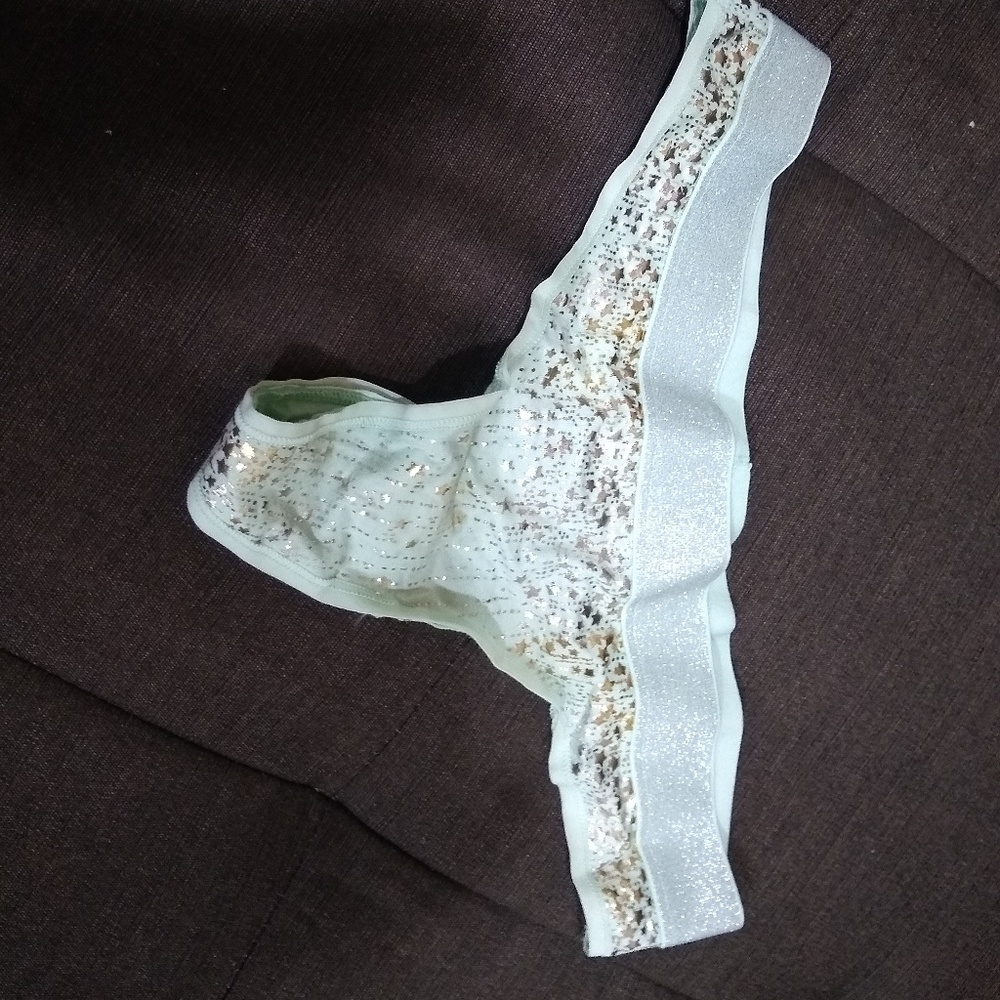 New vs thong med